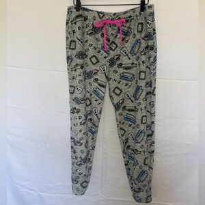 Friends pajama bottoms size M